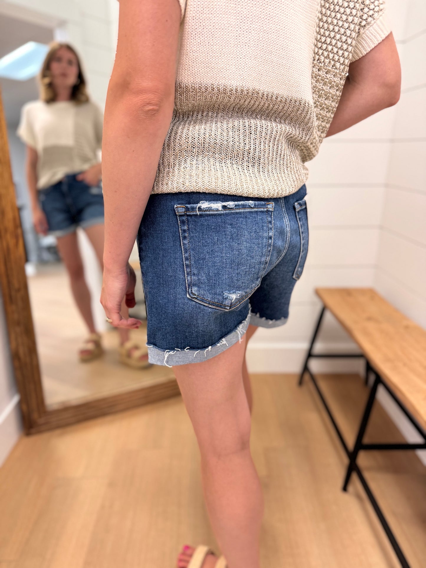 Mid Rise Cuffed Shorts - Risen