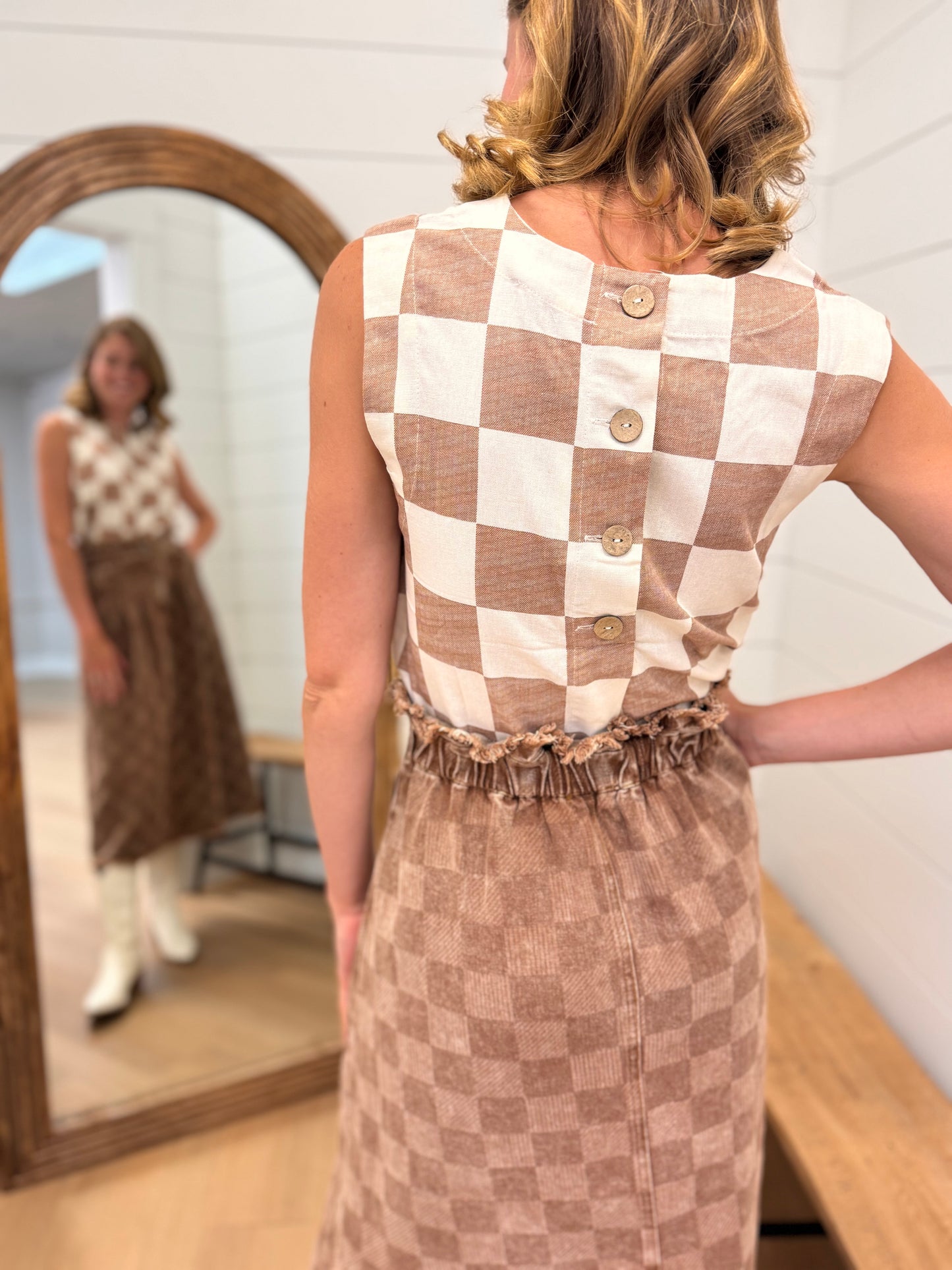 Checkered Sleeveless Linen Crop Top