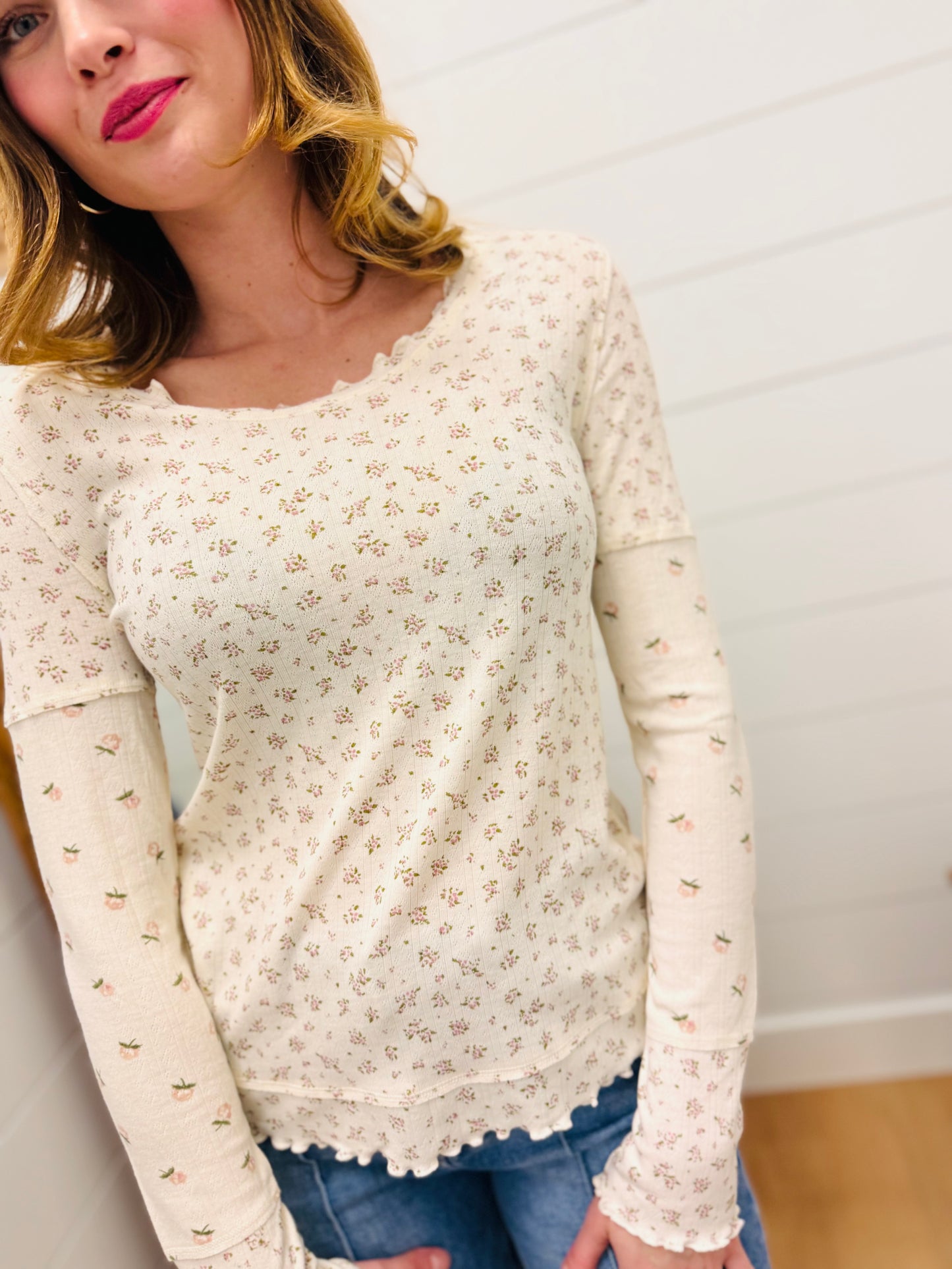 Floral Printed Lettuce Hem Fitted Knit Top