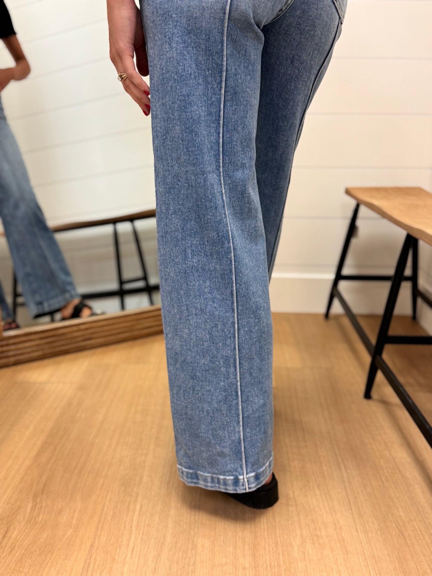 High Waist Wide Leg Pintuck Detailed Jeans - RISEN