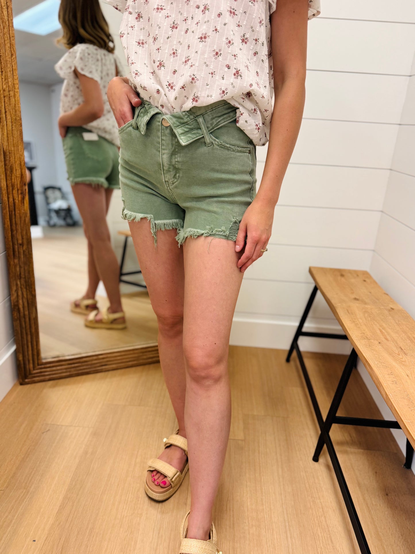High Rise Olive Folded Waist Short - Risen