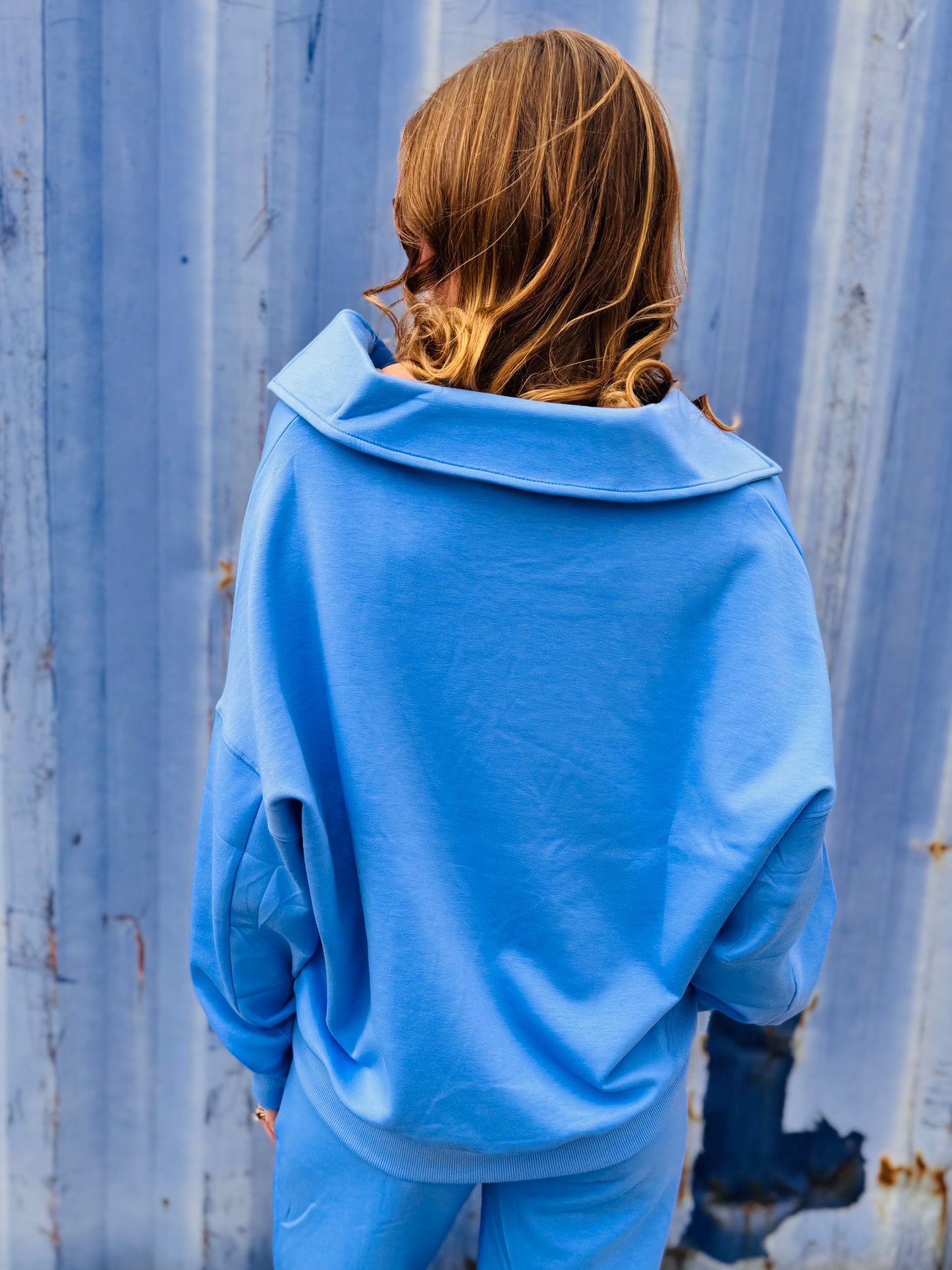 Scuba Collared Pullover