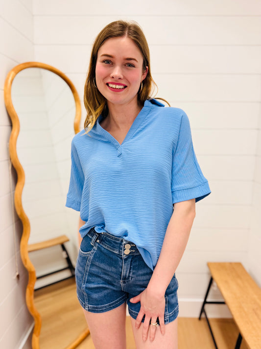 Woven Airflow Collared V-neck Short Sleeve Top