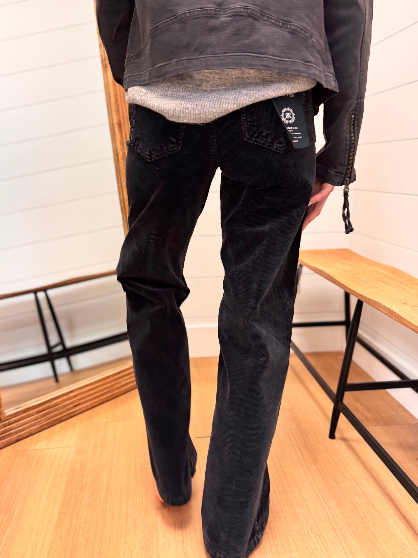 High Rise Wide Front Yoke Black Corduroy - Risen