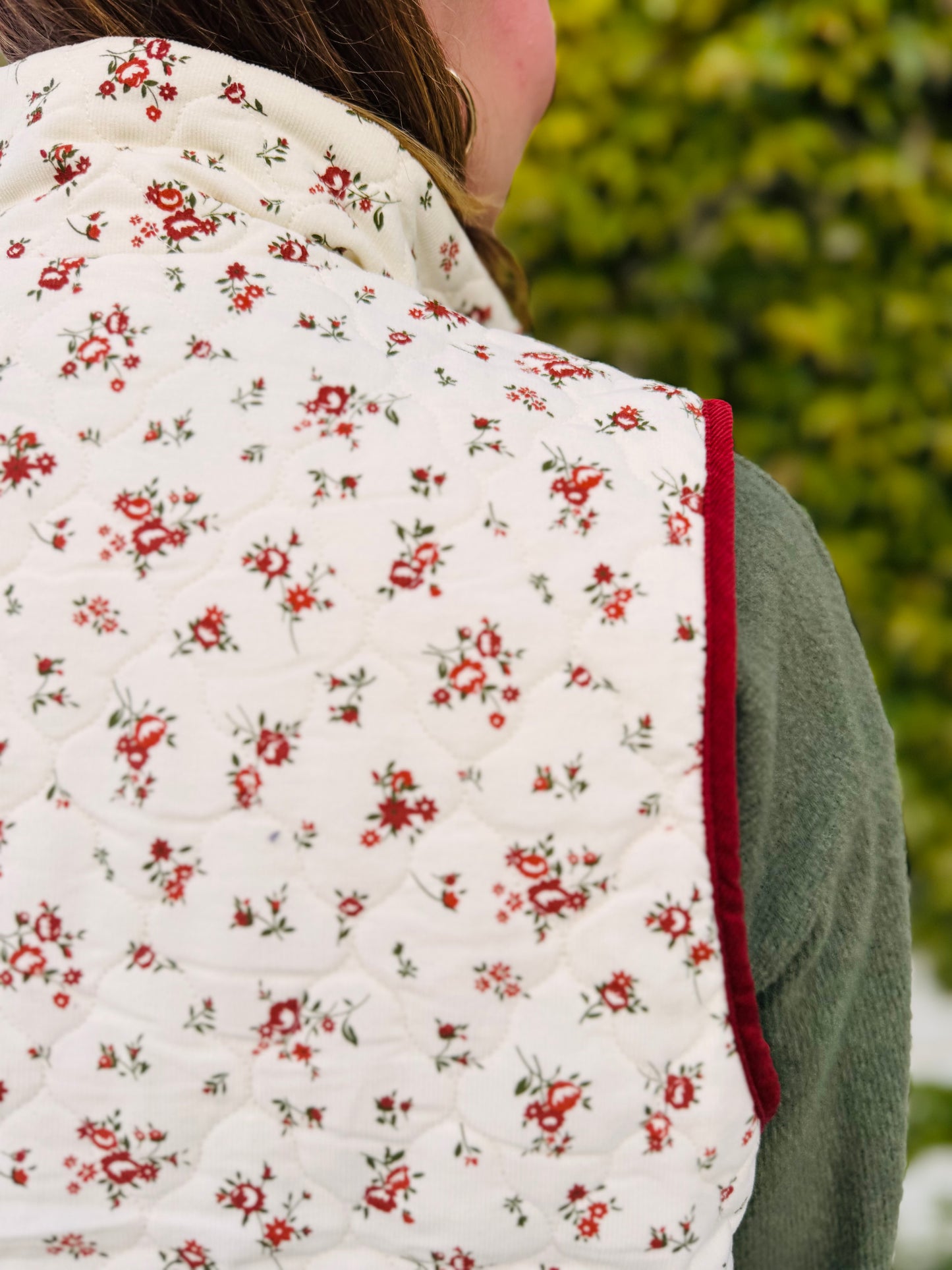 Floral Quilted Zip-up Puffer Vest
