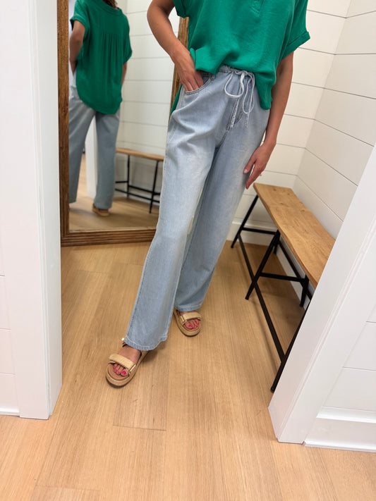 High Rise Relaxed Fit "Jean" - Risen