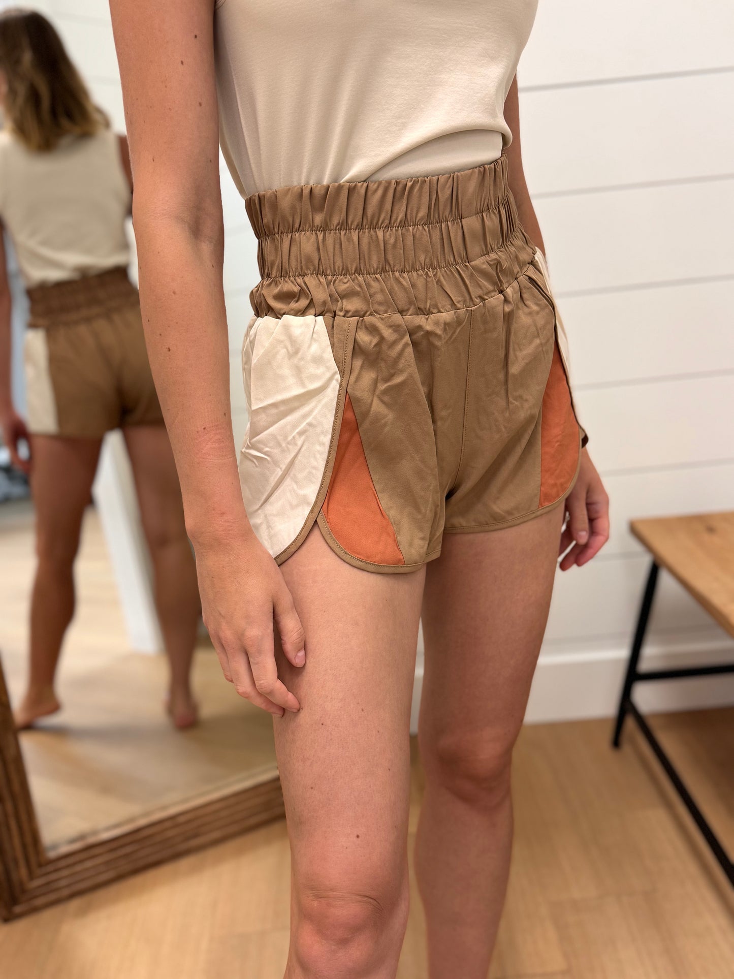 Throwback Gym Shorts - Mocha
