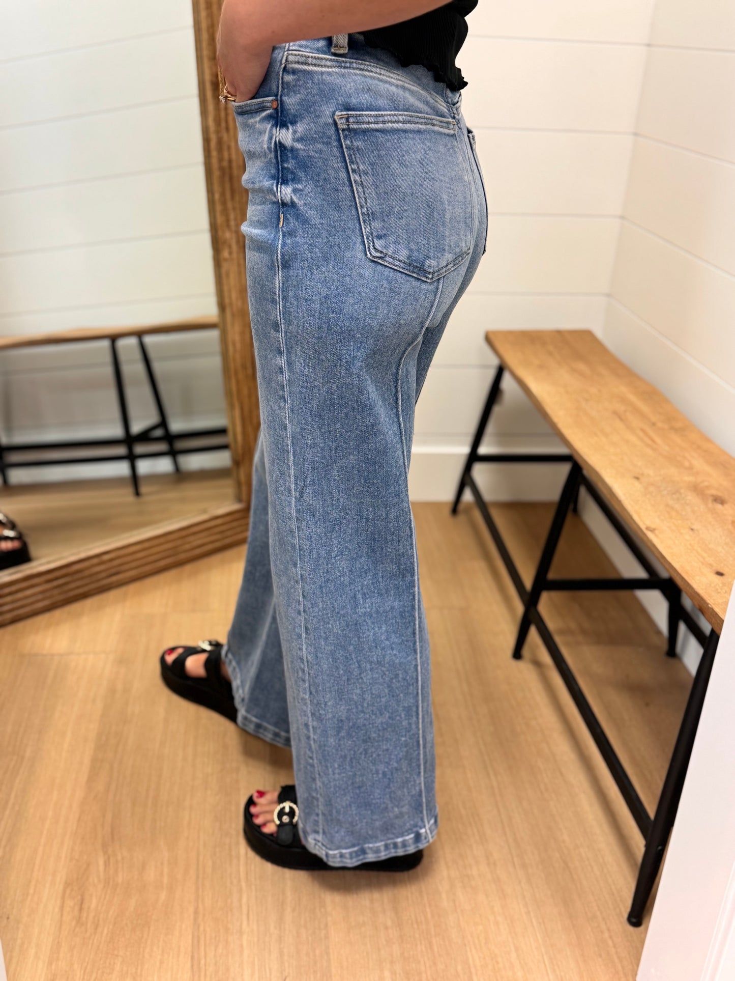 High Waist Wide Leg Pintuck Detailed Jeans - RISEN