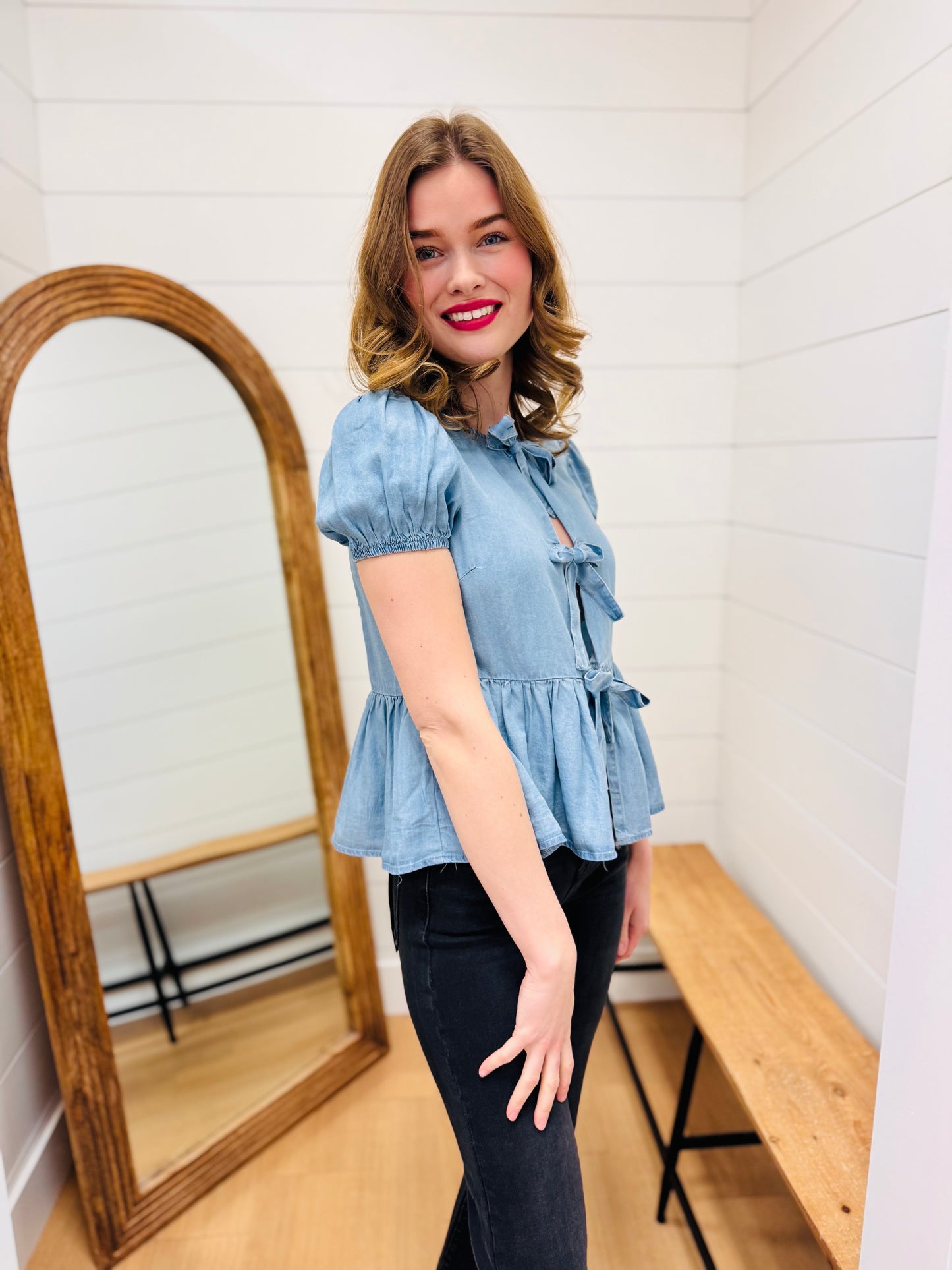 Front Tie Ruffle Hem Puff Sleeve Blouse