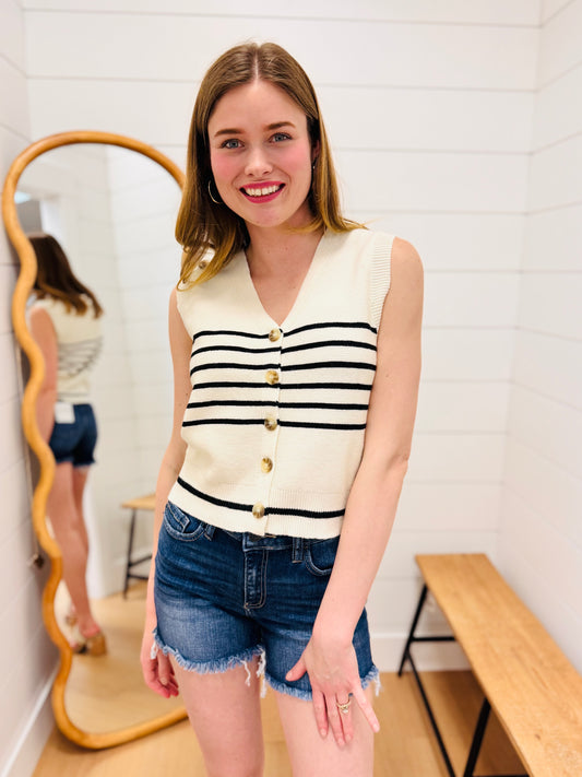 Contrast Stripe Button Knit Vest