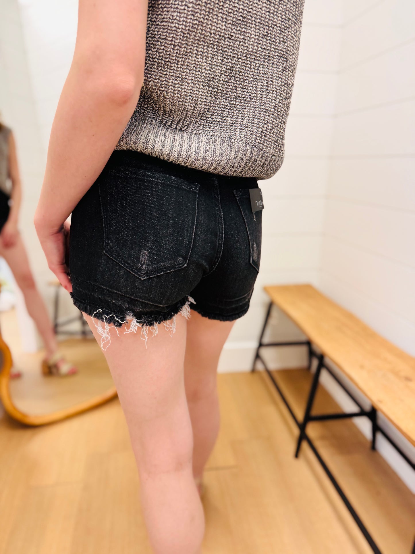 Crossover Waist Black Shorts - RISEN
