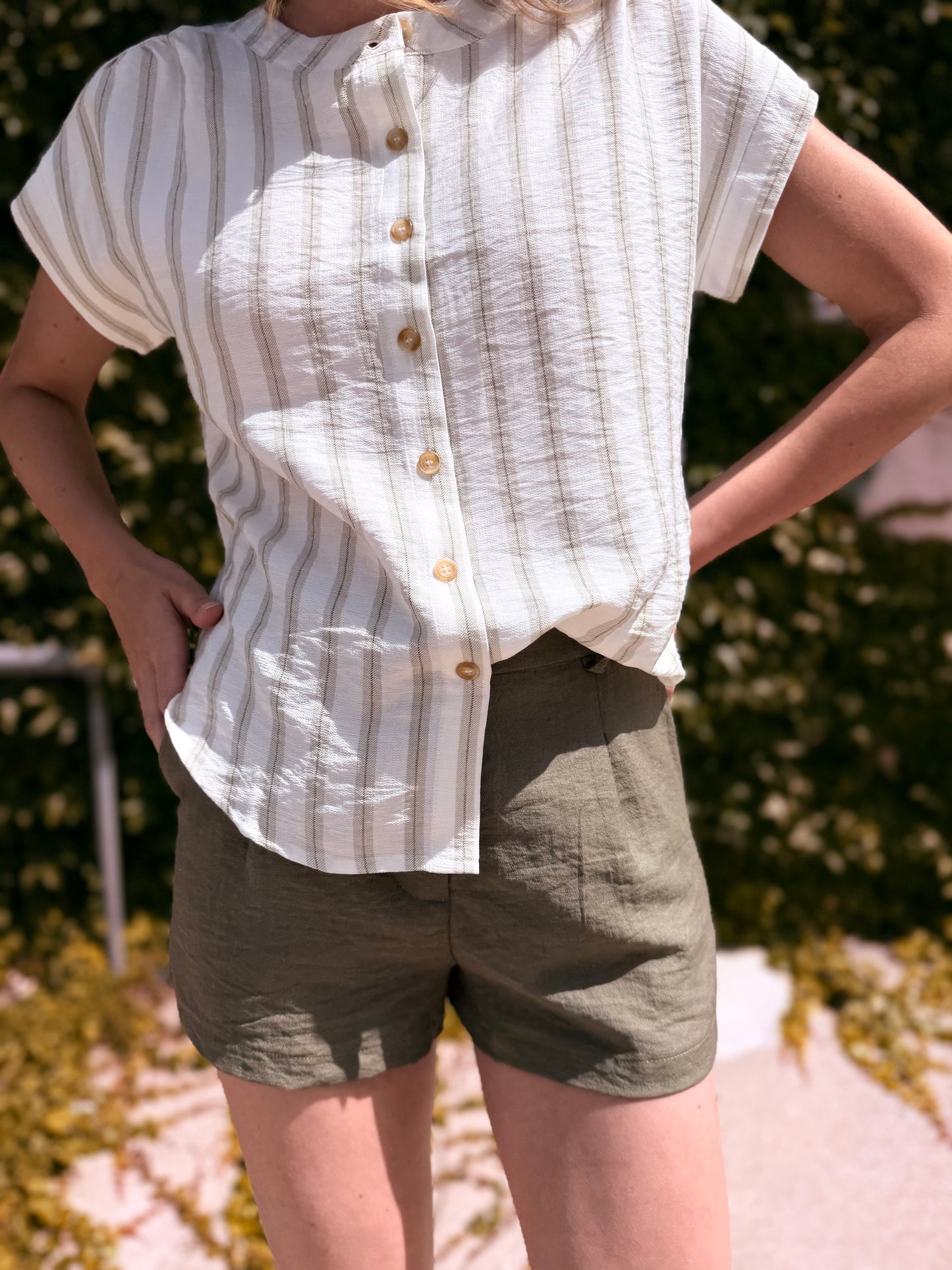 The Resort Linen Short - Olive