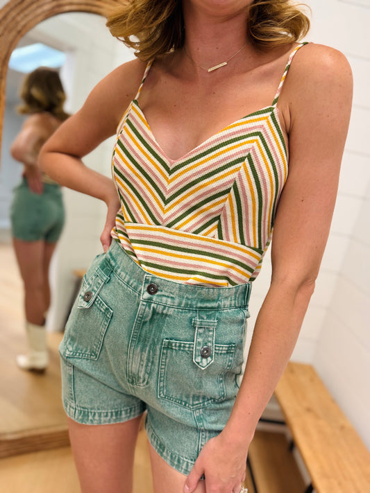 Vintage Shorts in Washed Green