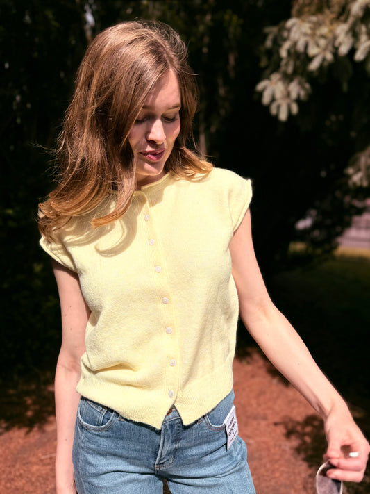 Raw Edge Sleeveless Lightweight Cardigan