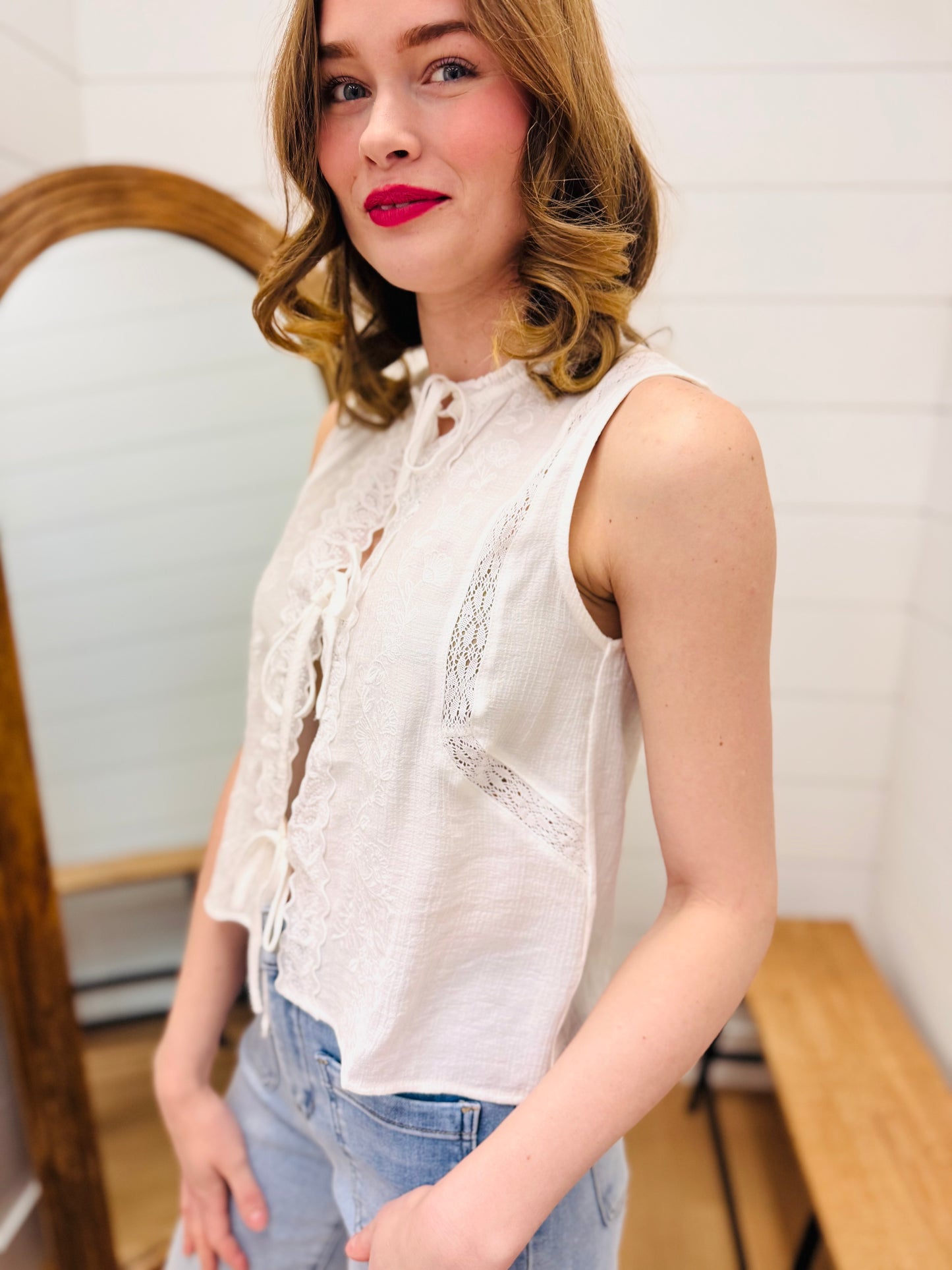 Lace Front Tie Sleeveless Blouse