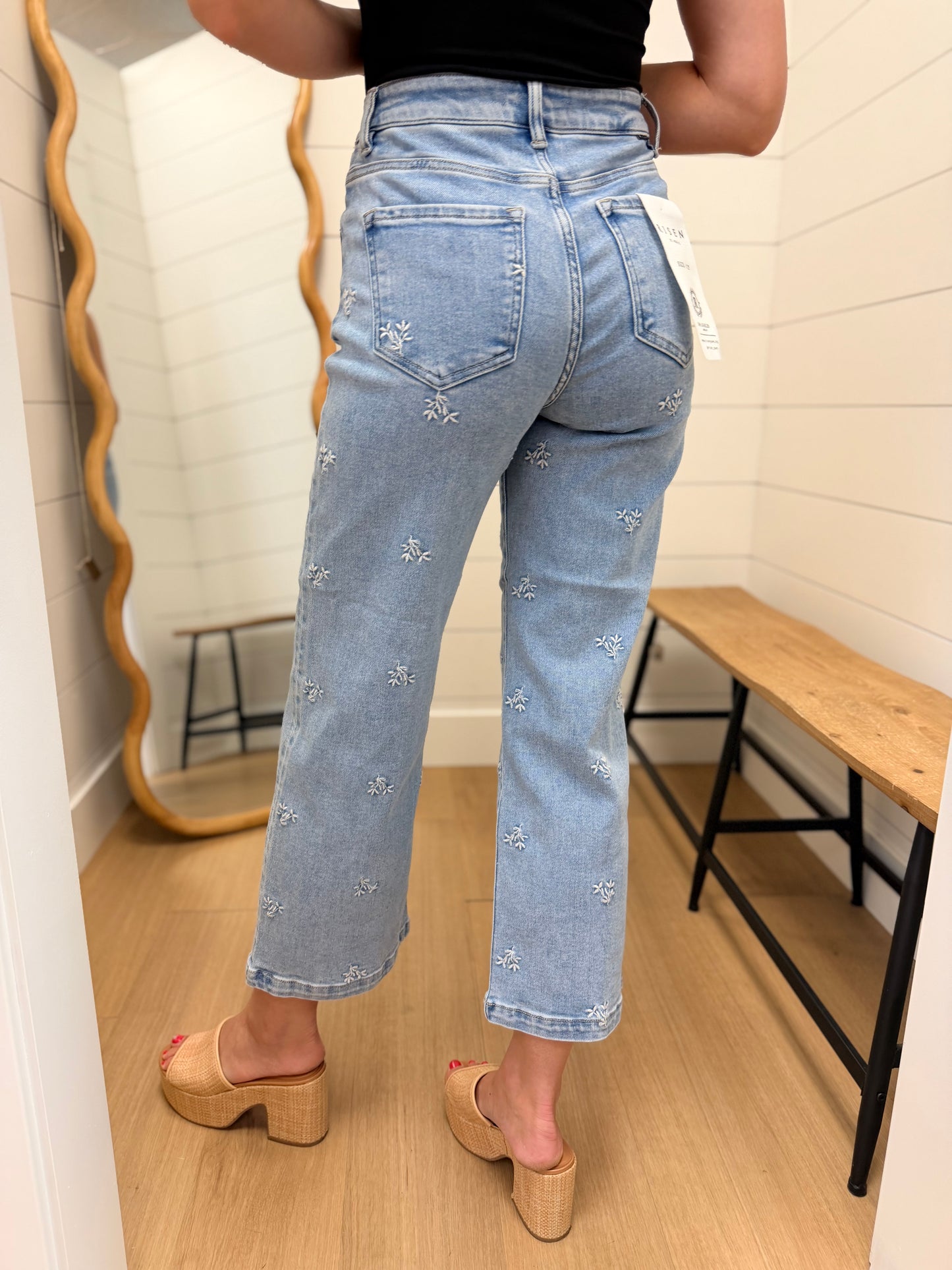 Wide Embroidered Jeans - Risen