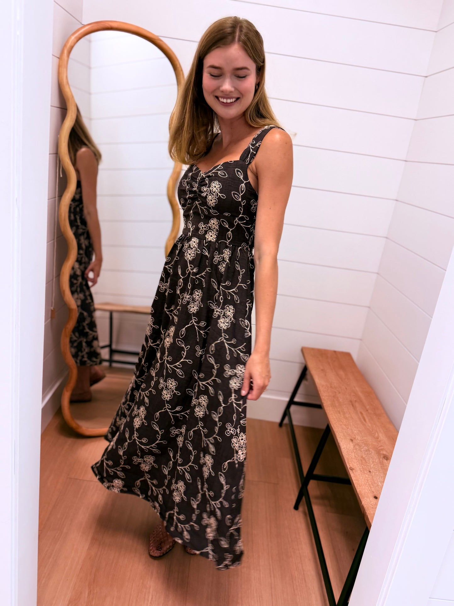 Embroidered Floral Sweetheart Midi Dress