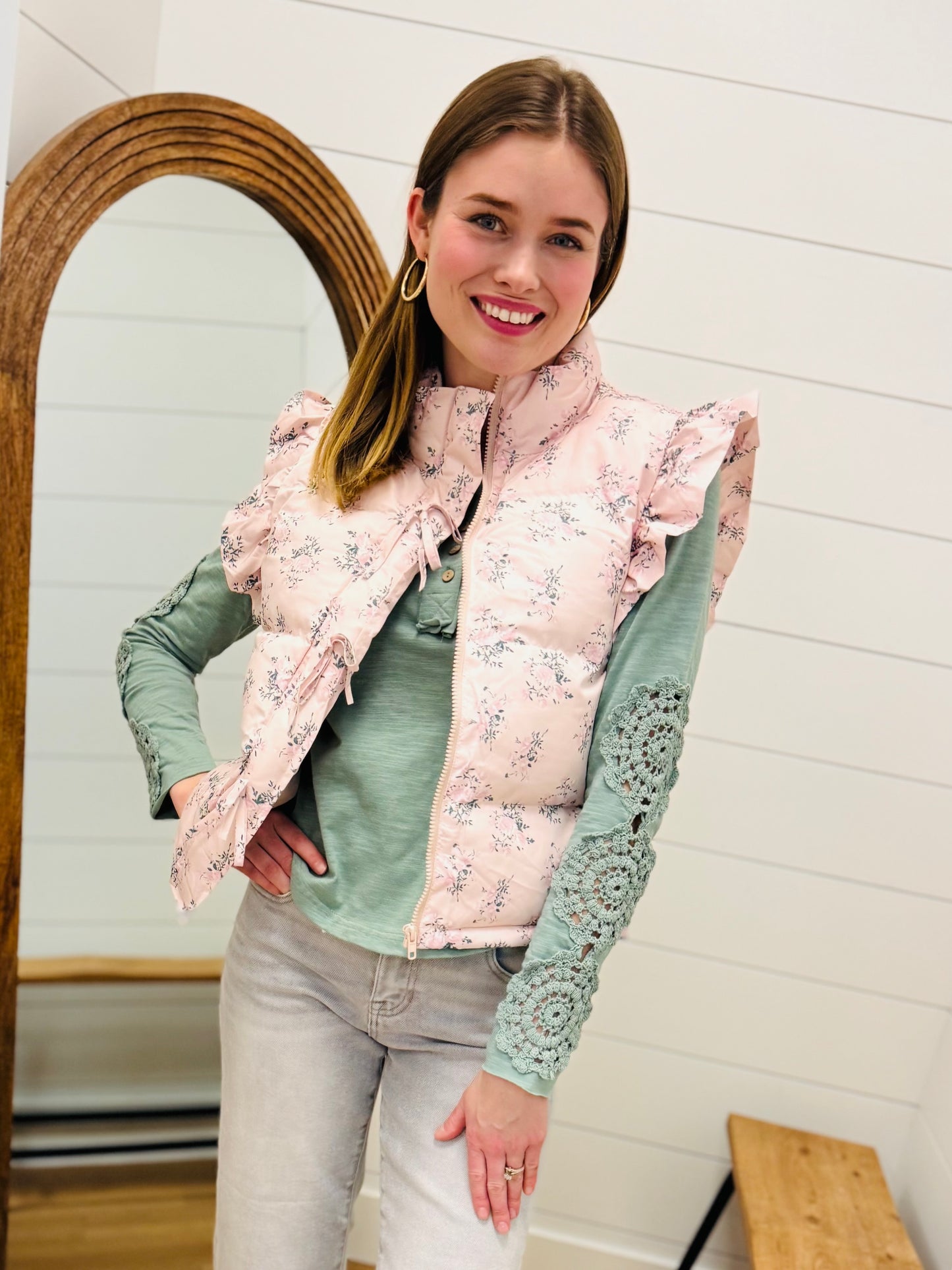 Front Bow Ruffle Sleeve Puffer Vest