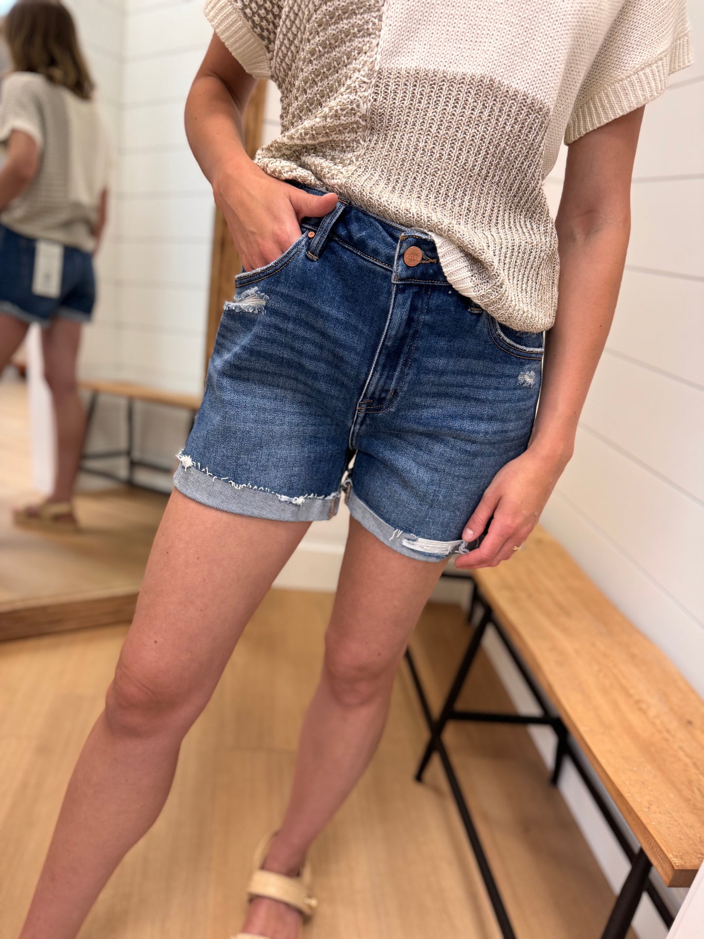 Mid Rise Cuffed Shorts - Risen