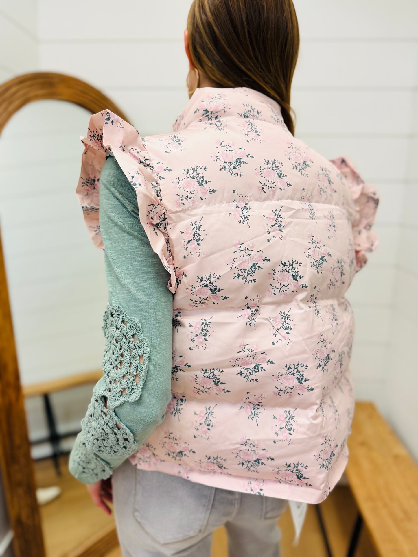 Front Bow Ruffle Sleeve Puffer Vest