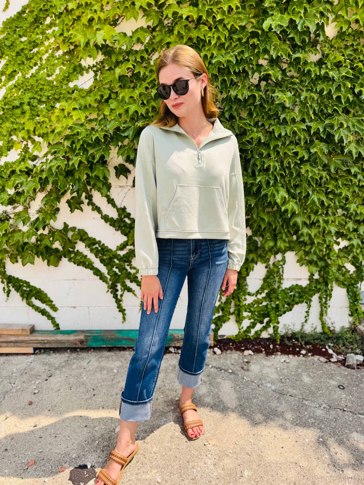 Half-zip Sweatshirt - Light Olive