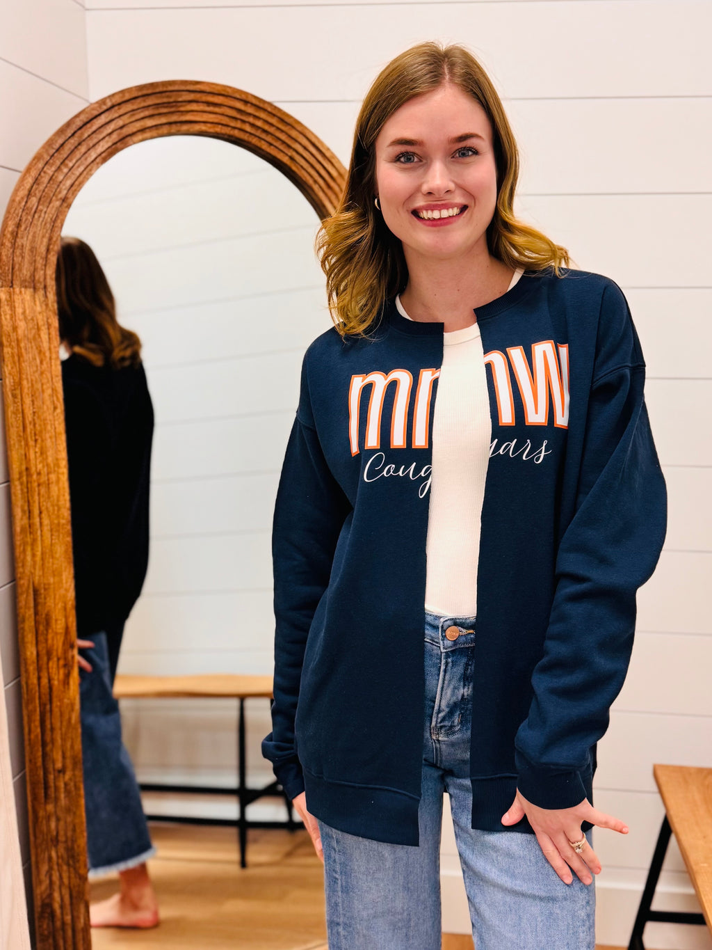 MNW Sweatshirt 2