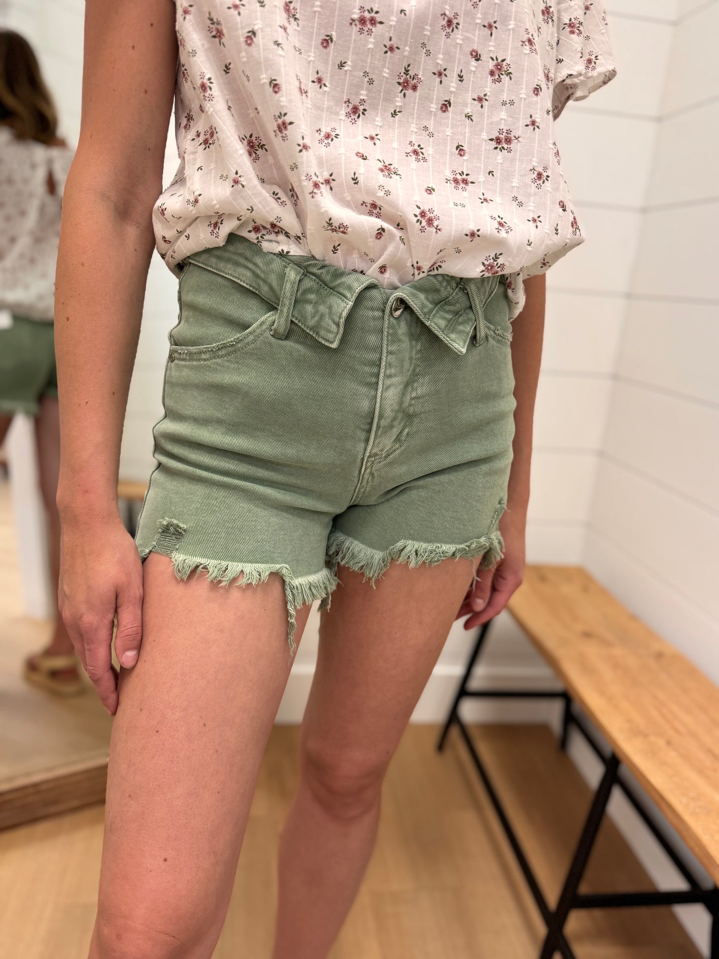 High Rise Olive Folded Waist Short - Risen