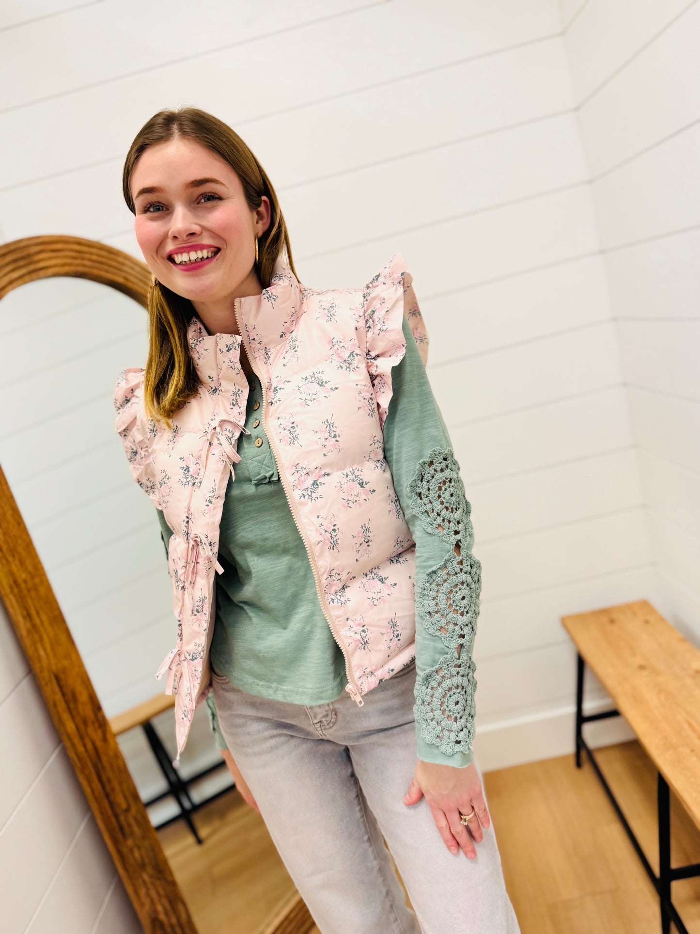 Front Bow Ruffle Sleeve Puffer Vest