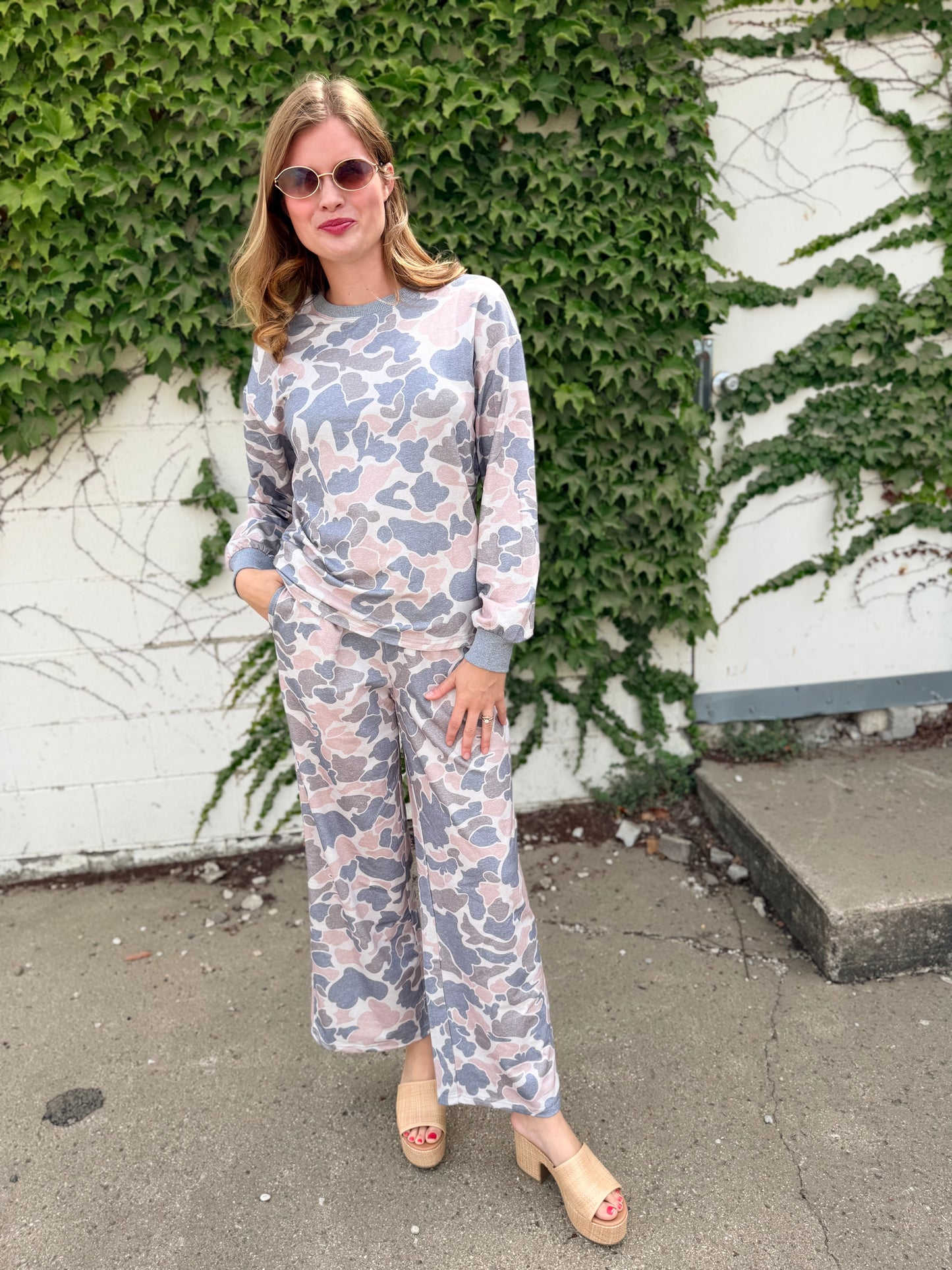 Camo Loose Pants