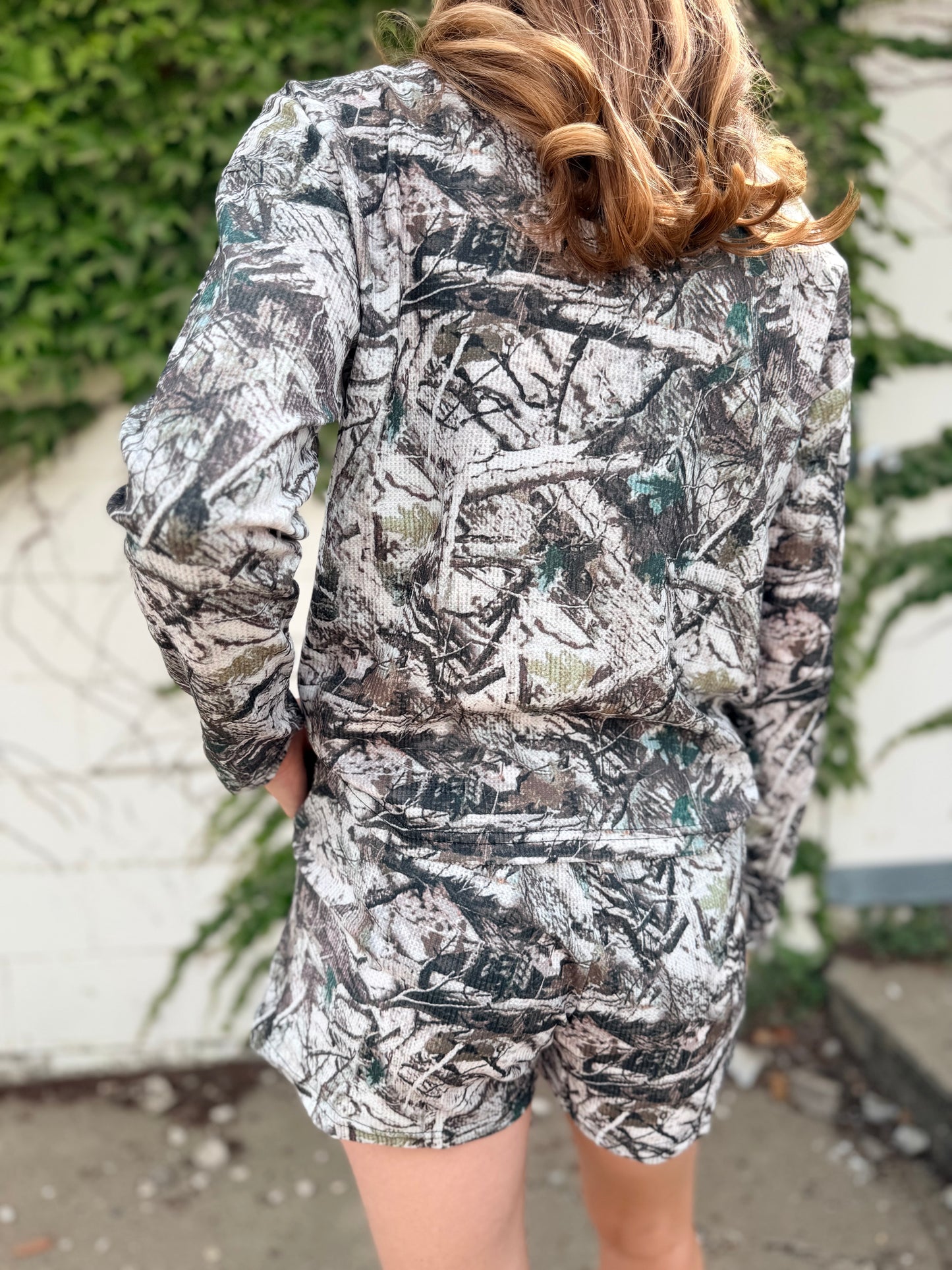 Camo Elastic Waist Shorts