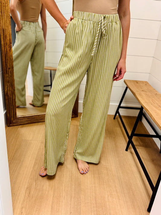 Plus Size Relaxed Sage & White Pant