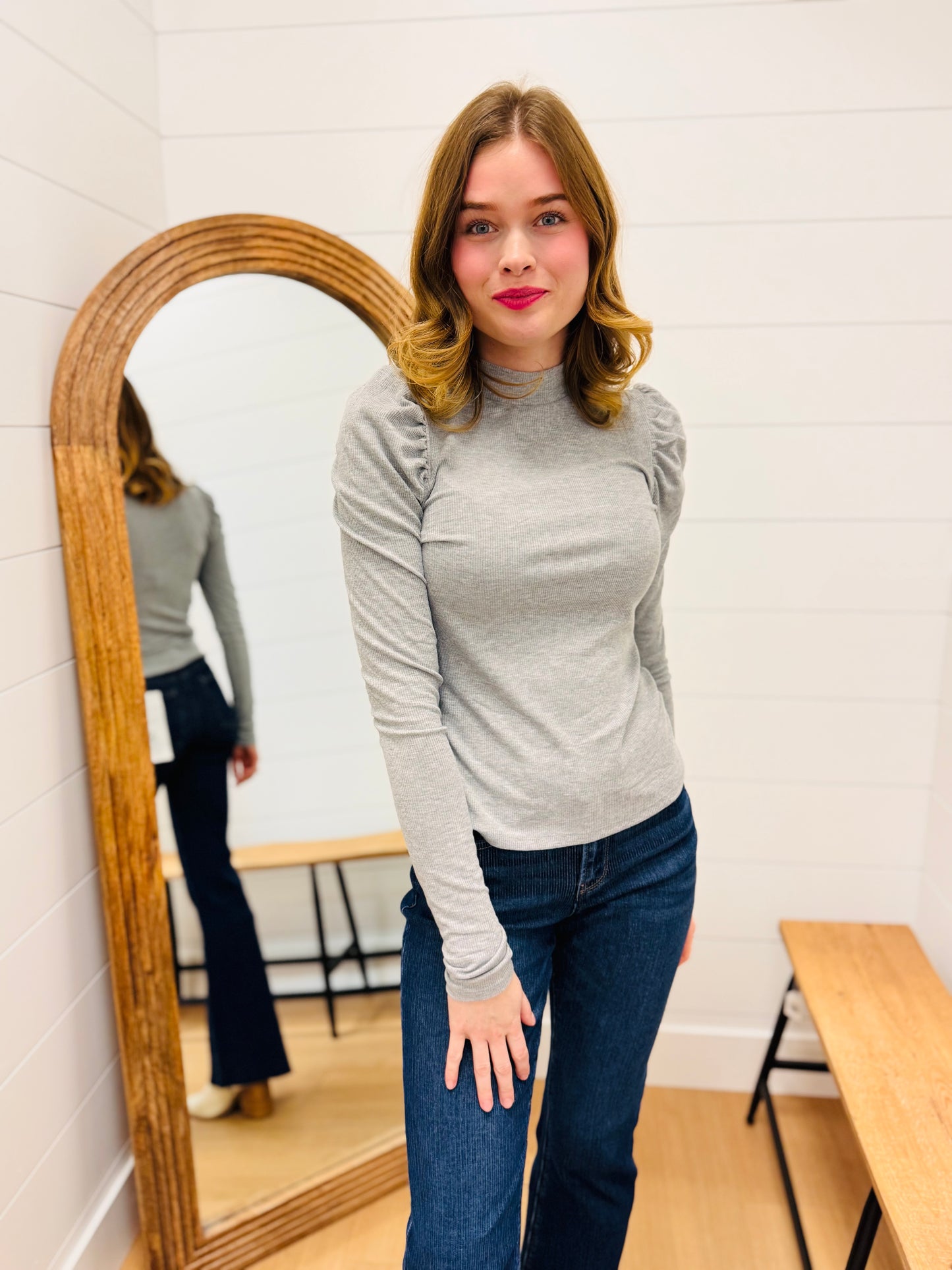 Puff-sleeve Top with Keyhole Back